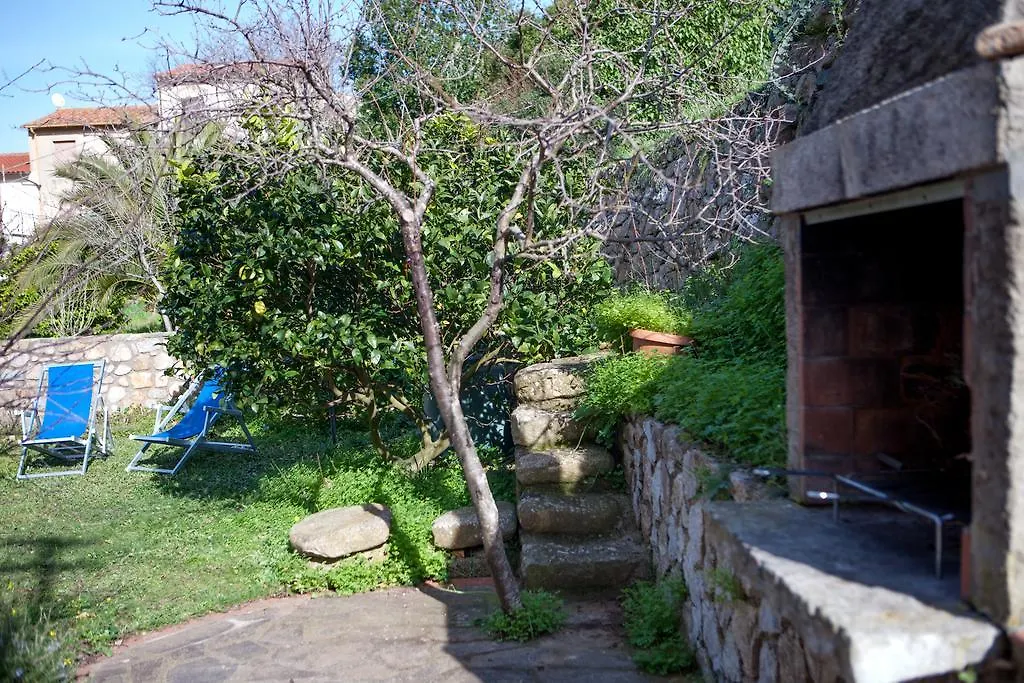 Holiday home Villetta Il Gelsomino Marciana Marina